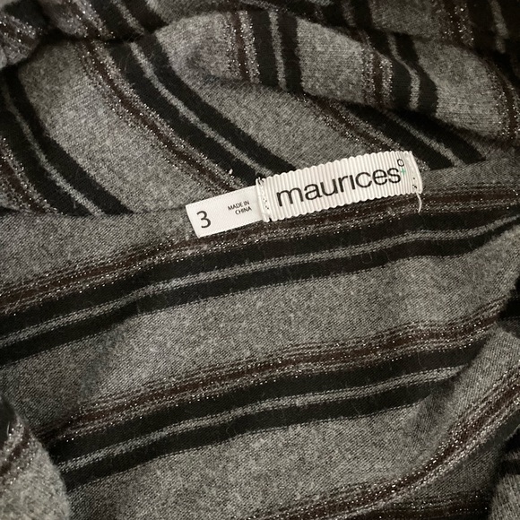 ❤️$5 BUNDLE SALE Maurices cowlneck top - Picture 5 of 7